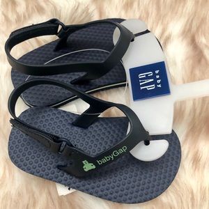 Baby Gap Sandals 🦕